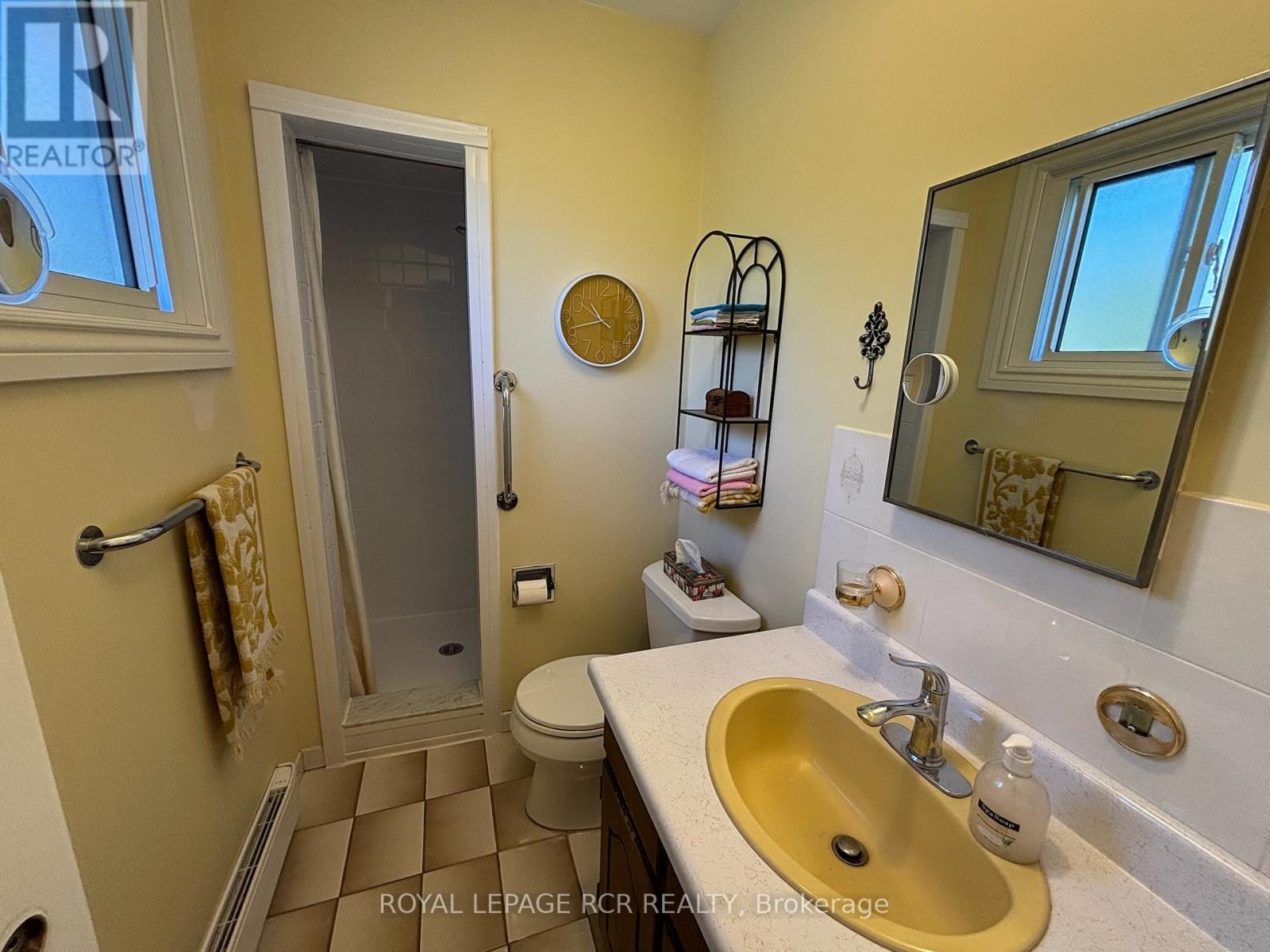 1049 Elgin Street, Newmarket, Ontario  L3Y 3C3 - Photo 10 - N12979138