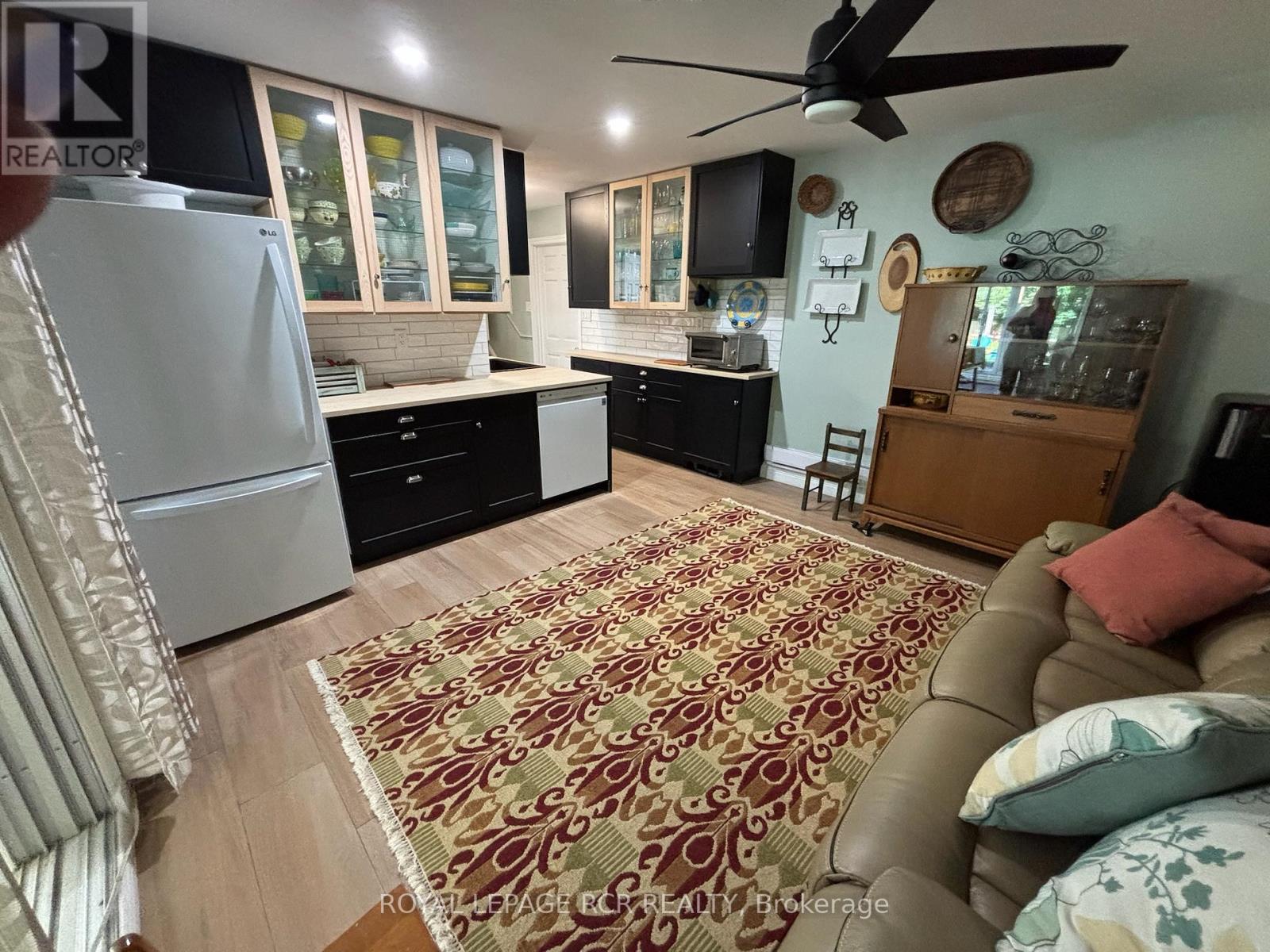 1049 Elgin Street, Newmarket, Ontario  L3Y 3C3 - Photo 15 - N12979138