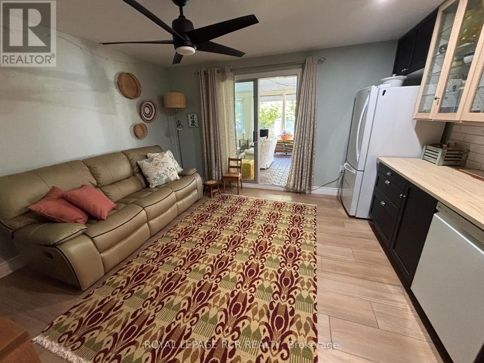 1049 Elgin Street, Newmarket, Ontario  L3Y 3C3 - Photo 16 - N12979138