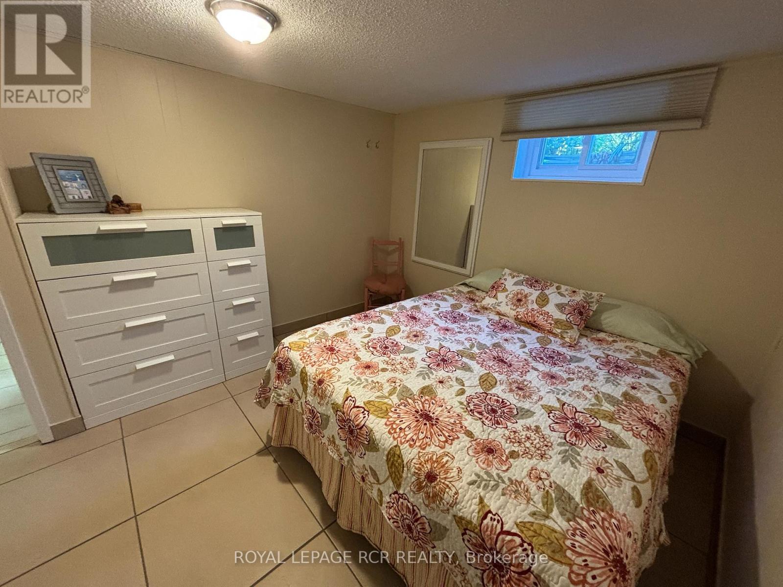 1049 Elgin Street, Newmarket, Ontario  L3Y 3C3 - Photo 24 - N12979138