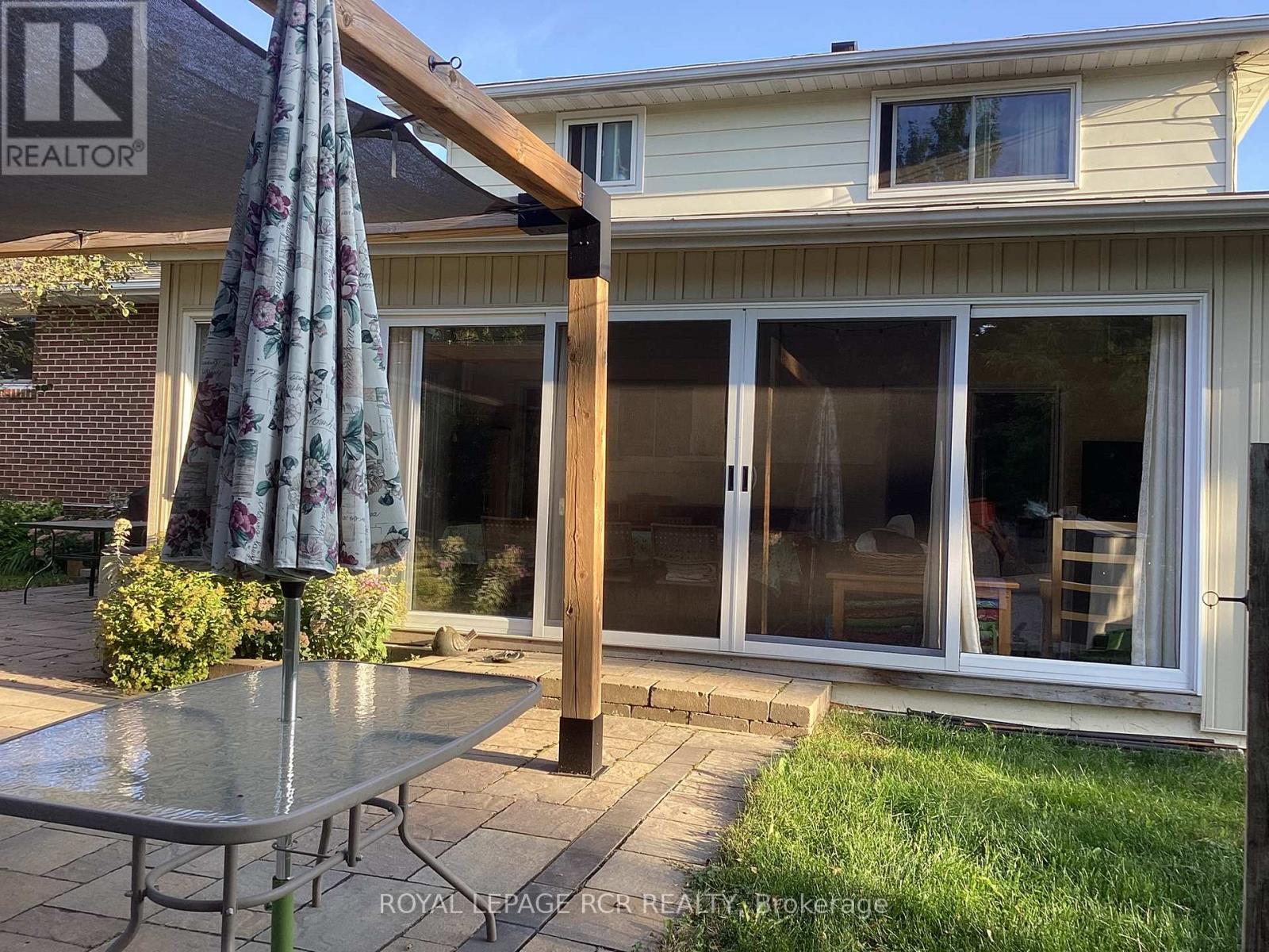 1049 Elgin Street, Newmarket, Ontario  L3Y 3C3 - Photo 27 - N12979138