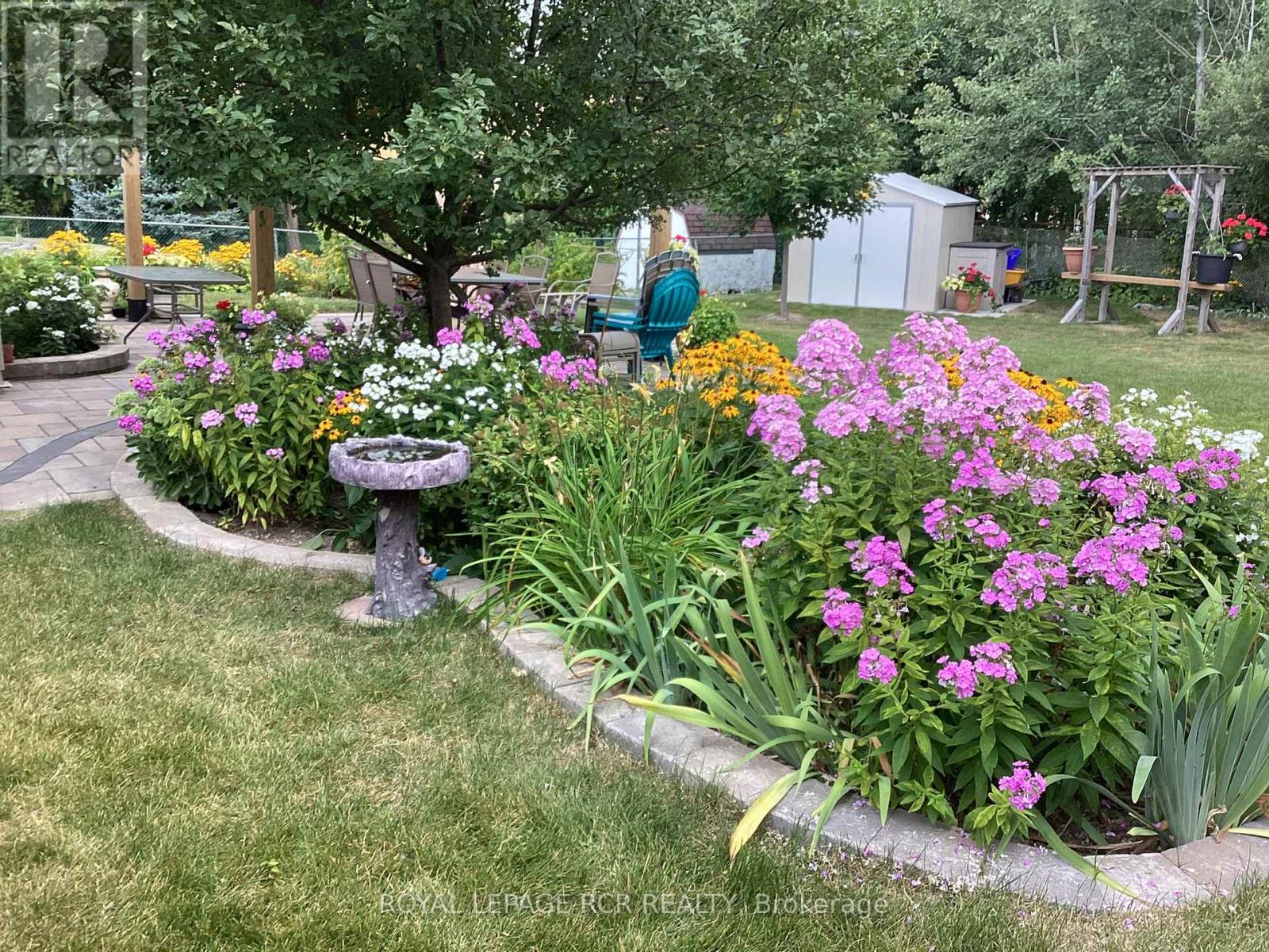 1049 Elgin Street, Newmarket, Ontario  L3Y 3C3 - Photo 32 - N12979138