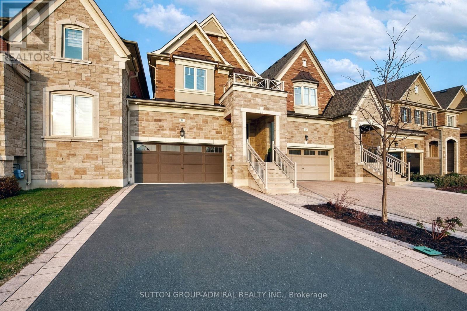 19 Kettle Valley Trail, King, Ontario  L7B 0N3 - Photo 3 - N12979170