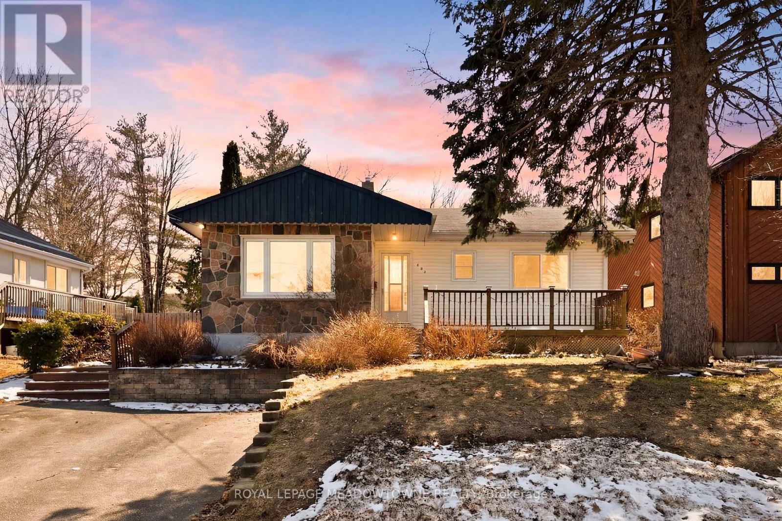 209 Cliff Road, Barrie, Ontario  L4N 3X5 - Photo 2 - S12979212