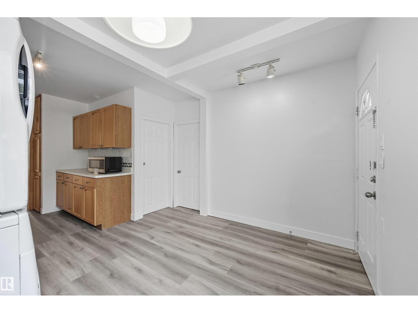 9848 87 Av Nw, Edmonton, Alberta  T6E 2N6 - Photo 12 - E4476359