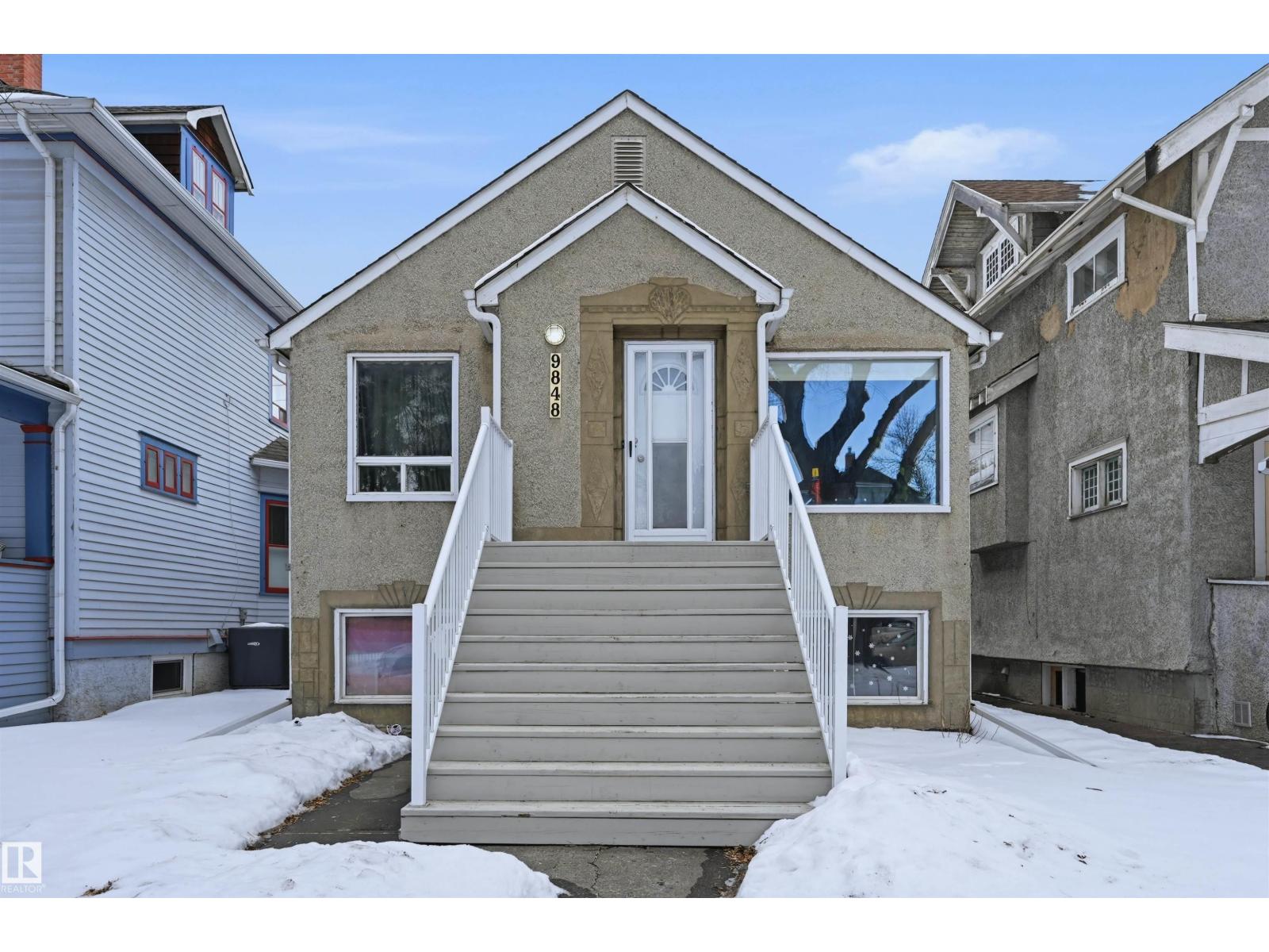 9848 87 AV NW, Edmonton, Alberta