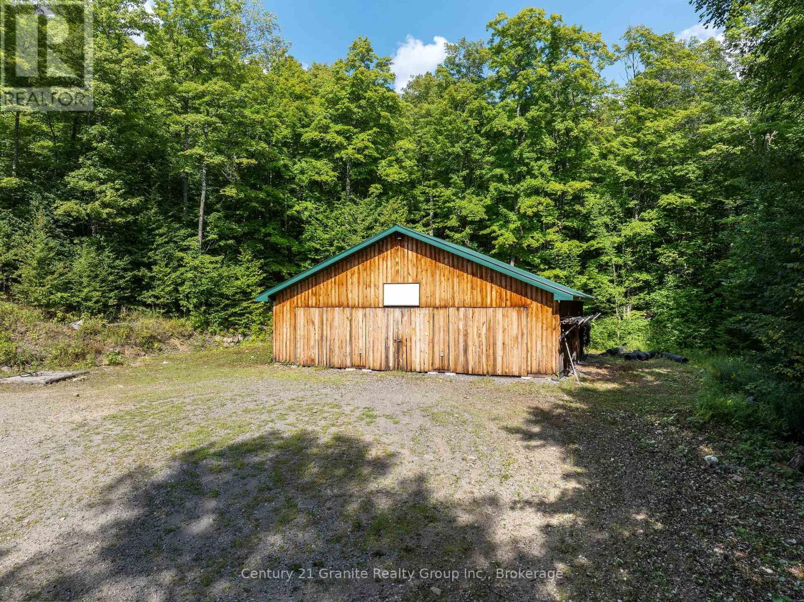 1071 Dardanelles Road, Dysart Et Al, Ontario  K0M 1S0 - Photo 47 - X12975710