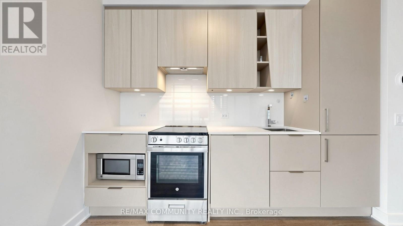 604 - 3900 Confederation Parkway, Mississauga, Ontario  L5B 0M3 - Photo 15 - W12978930