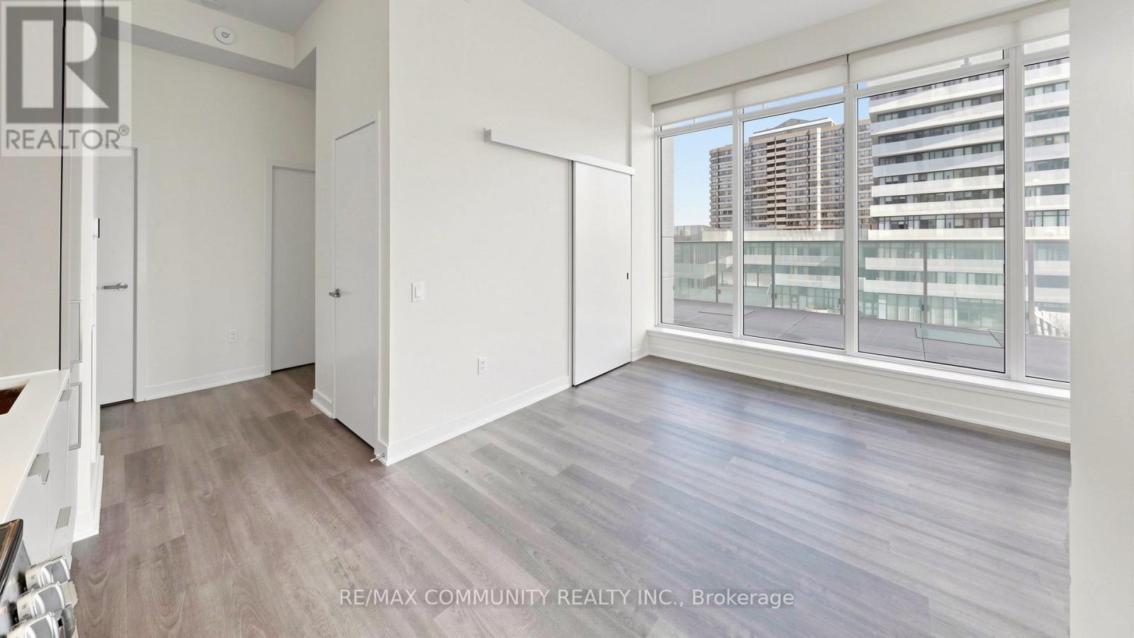 604 - 3900 Confederation Parkway, Mississauga, Ontario  L5B 0M3 - Photo 16 - W12978930