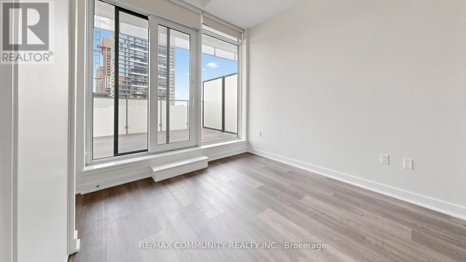 604 - 3900 Confederation Parkway, Mississauga, Ontario  L5B 0M3 - Photo 19 - W12978930