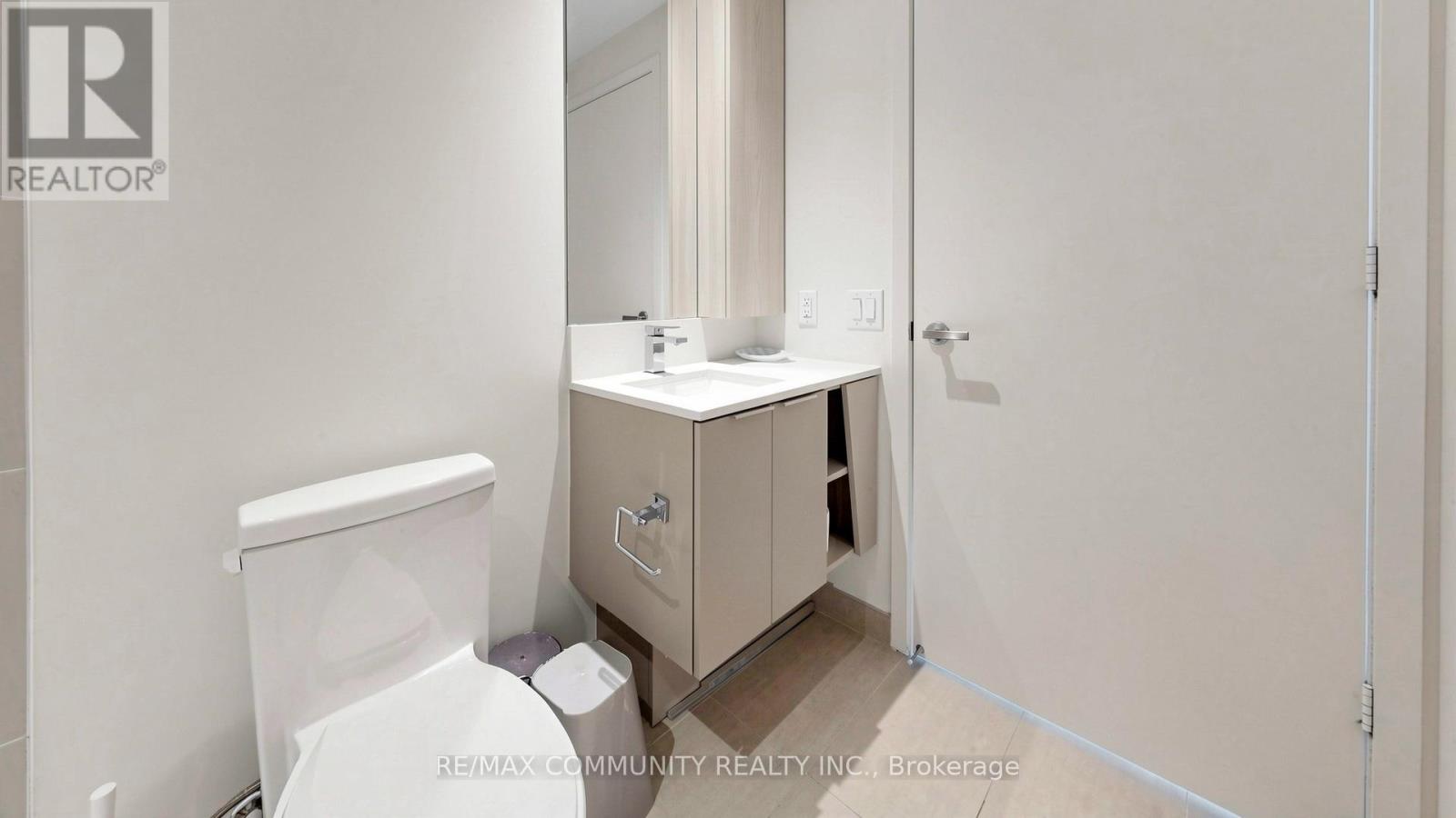 604 - 3900 Confederation Parkway, Mississauga, Ontario  L5B 0M3 - Photo 23 - W12978930