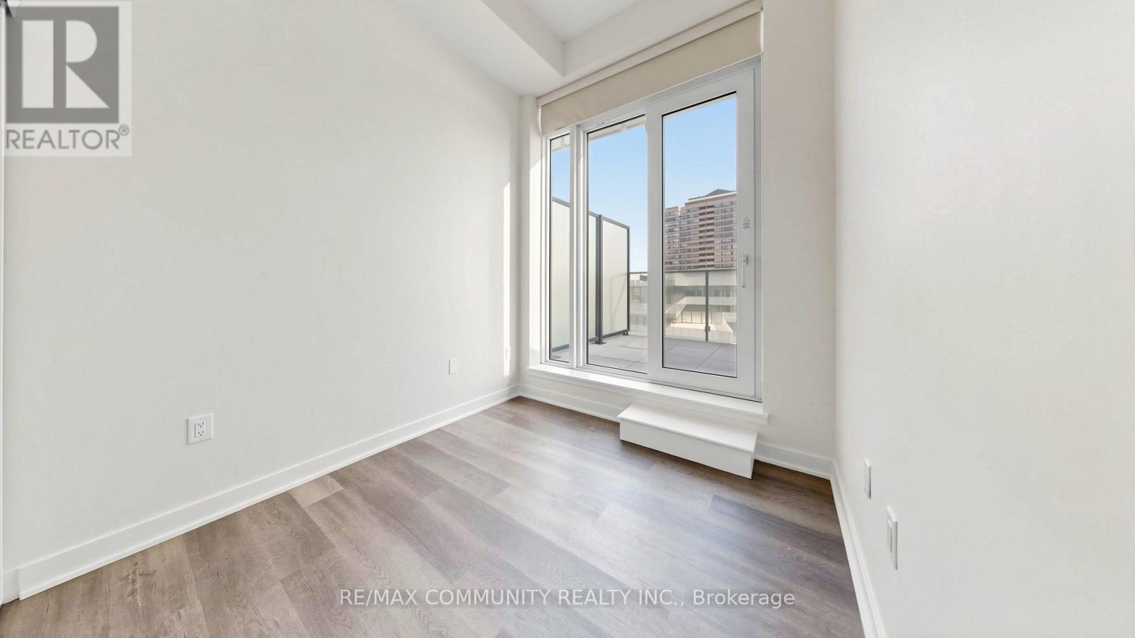 604 - 3900 Confederation Parkway, Mississauga, Ontario  L5B 0M3 - Photo 24 - W12978930