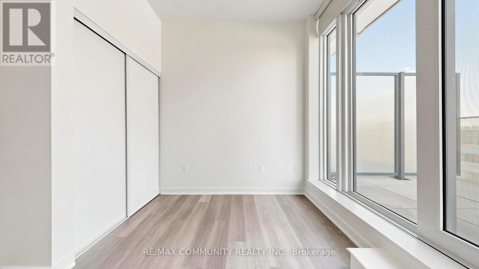 604 - 3900 Confederation Parkway, Mississauga, Ontario  L5B 0M3 - Photo 27 - W12978930