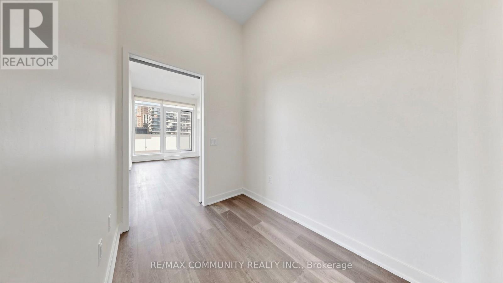 604 - 3900 Confederation Parkway, Mississauga, Ontario  L5B 0M3 - Photo 29 - W12978930