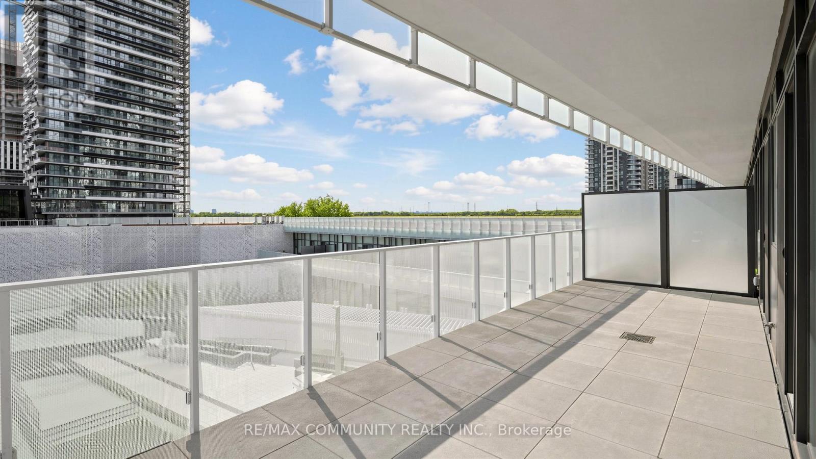 604 - 3900 Confederation Parkway, Mississauga, Ontario  L5B 0M3 - Photo 37 - W12978930