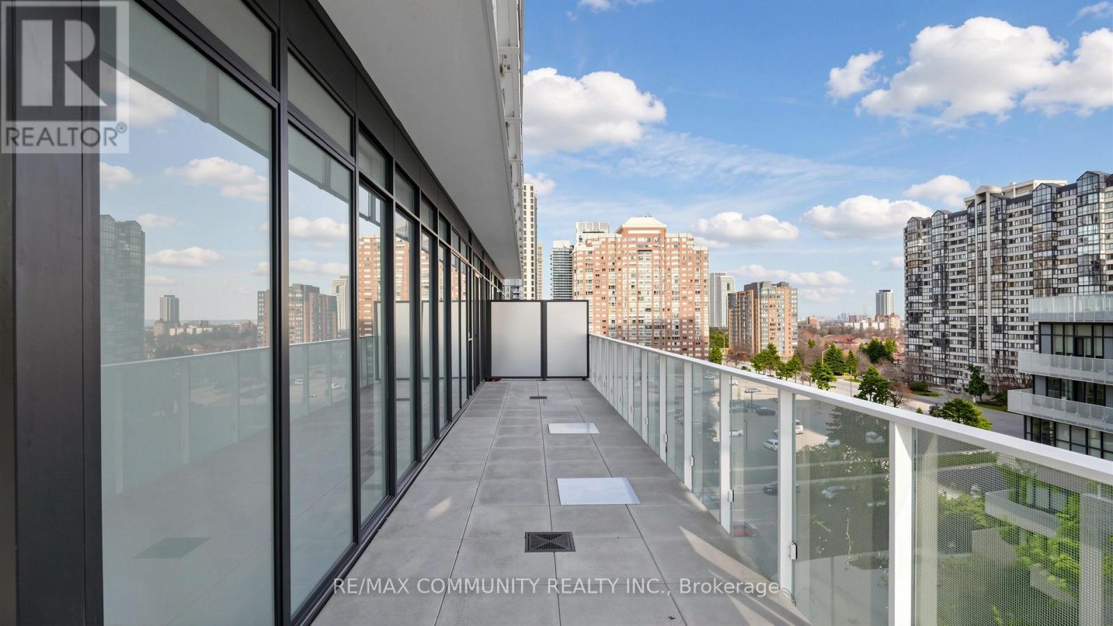 604 - 3900 Confederation Parkway, Mississauga, Ontario  L5B 0M3 - Photo 39 - W12978930