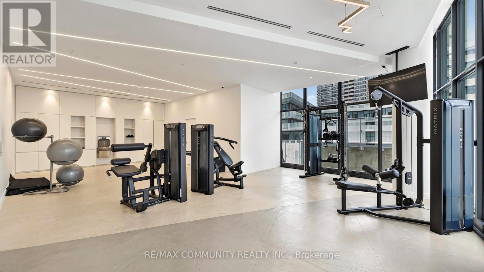 604 - 3900 Confederation Parkway, Mississauga, Ontario  L5B 0M3 - Photo 43 - W12978930