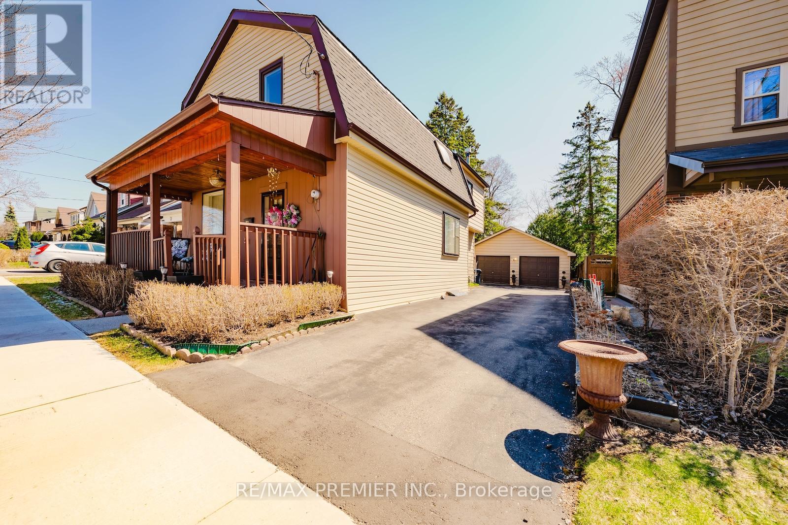 23 Lippincott Street W, Toronto, Ontario  M9N 1B3 - Photo 20 - W12978940