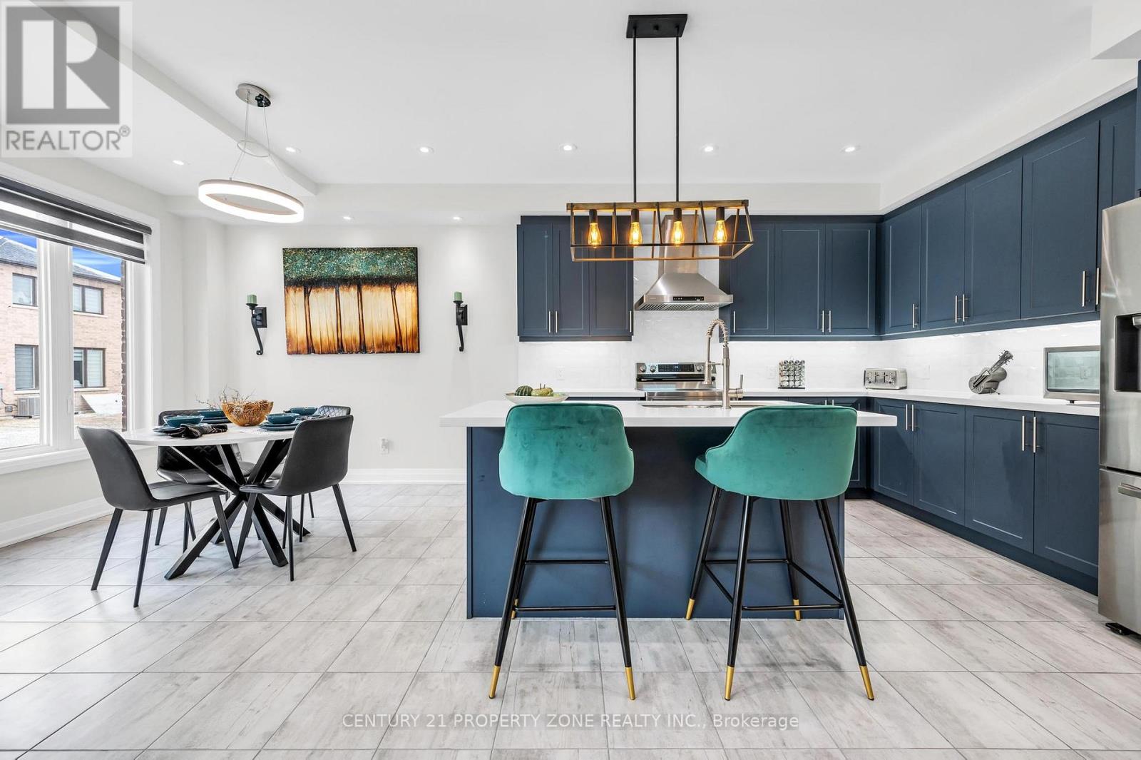 12 Trellanock Road, Brampton, Ontario  L6Y 0E4 - Photo 11 - W12979004