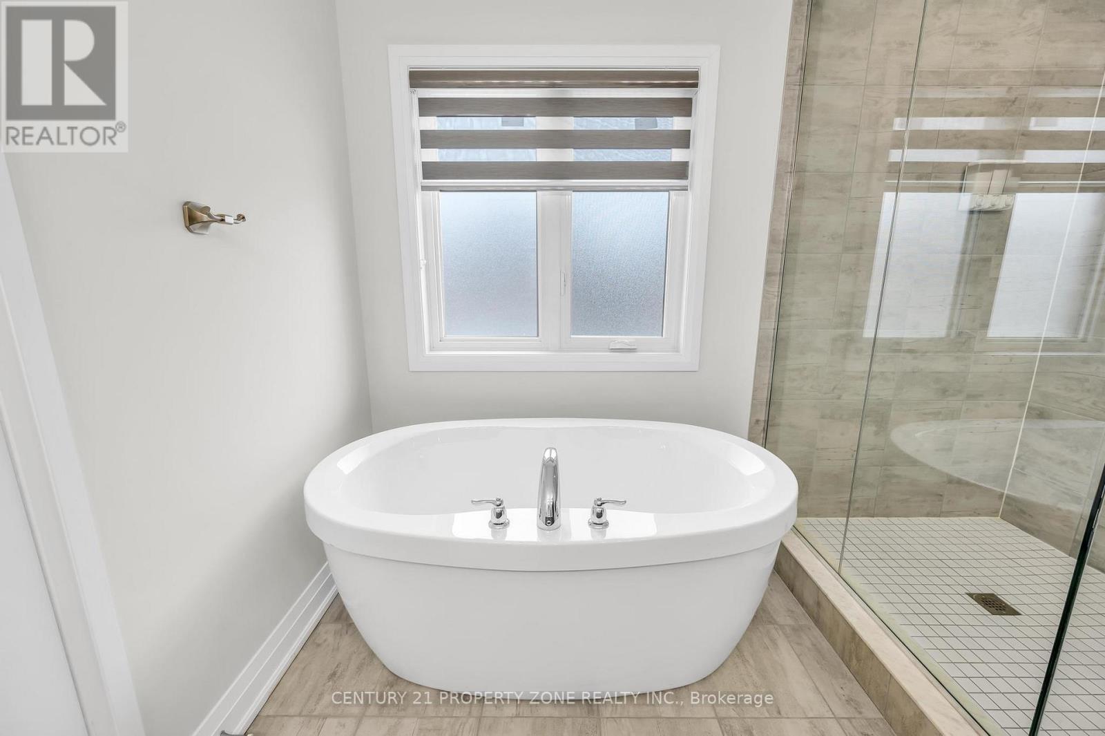 12 Trellanock Road, Brampton, Ontario  L6Y 0E4 - Photo 34 - W12979004