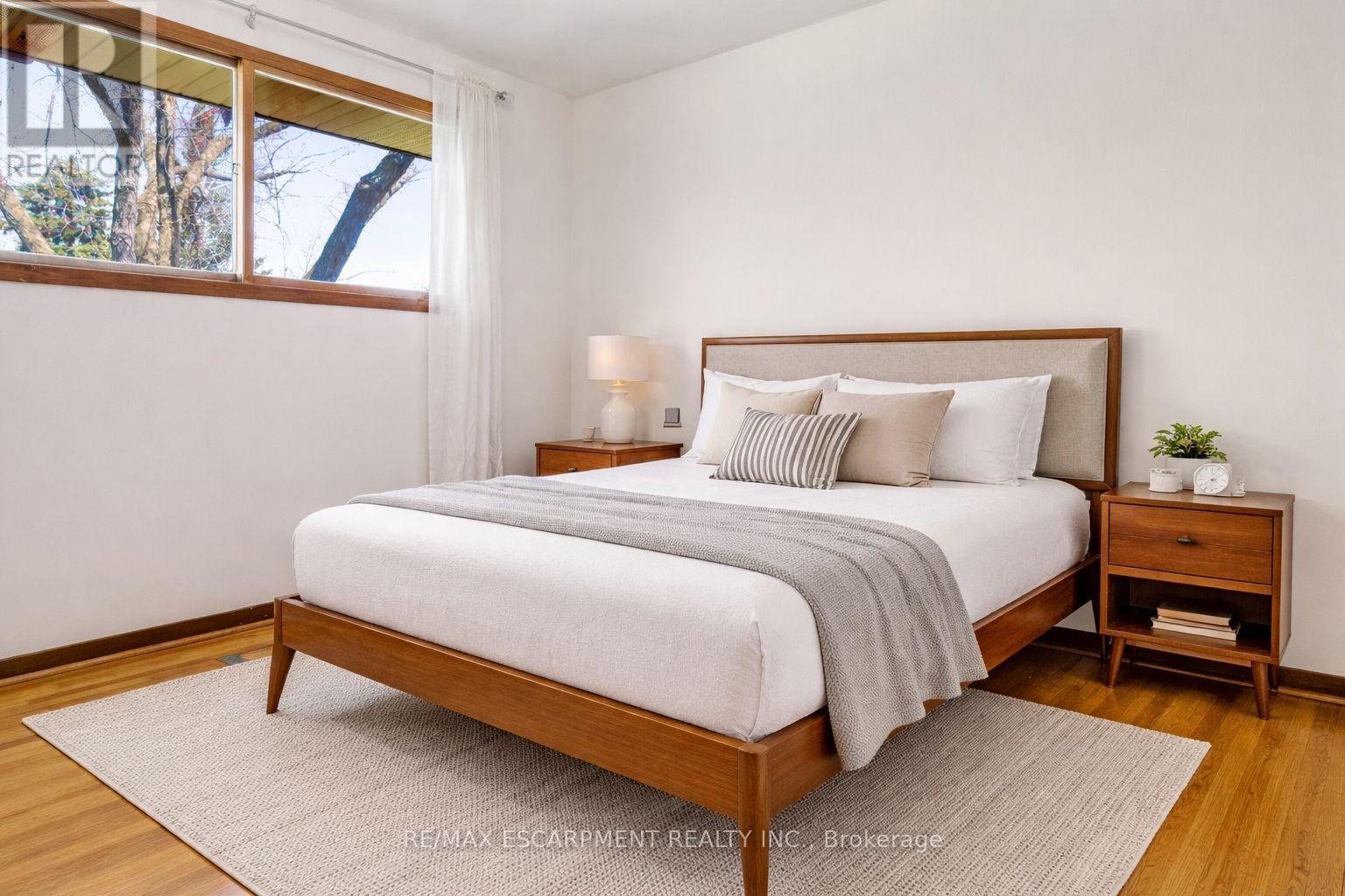 1193 Sixth Line, Oakville, Ontario  L6H 1W8 - Photo 25 - W12979030