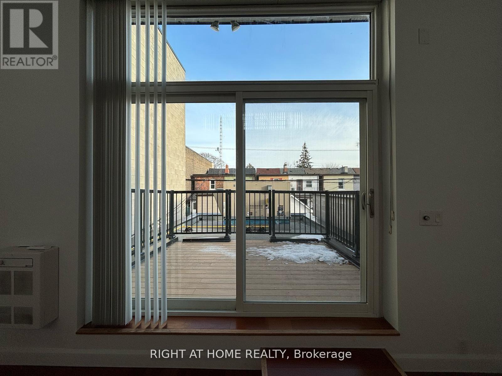 A - 3152 Dundas Street W, Toronto, Ontario  M6P 2A1 - Photo 14 - W12979042