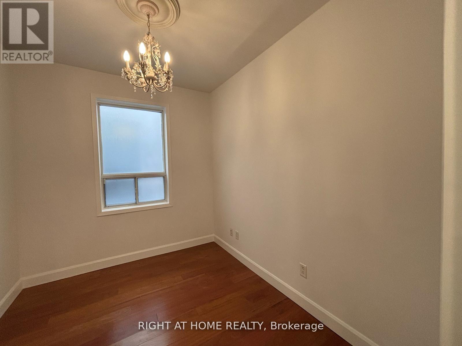 A - 3152 Dundas Street W, Toronto, Ontario  M6P 2A1 - Photo 19 - W12979042