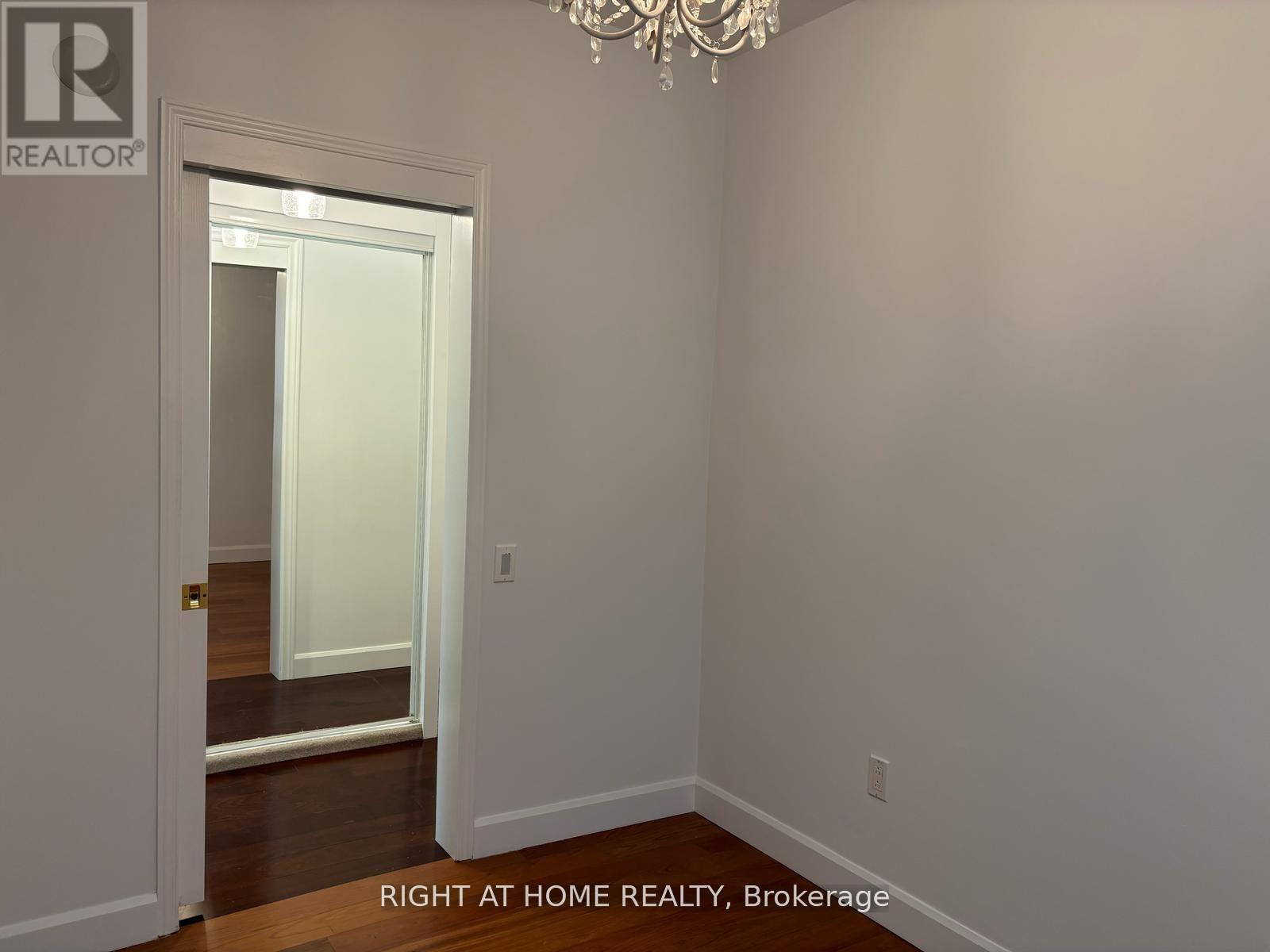 A - 3152 Dundas Street W, Toronto, Ontario  M6P 2A1 - Photo 20 - W12979042