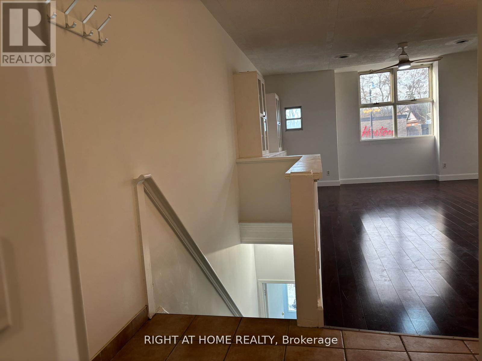 A - 3152 Dundas Street W, Toronto, Ontario  M6P 2A1 - Photo 26 - W12979042