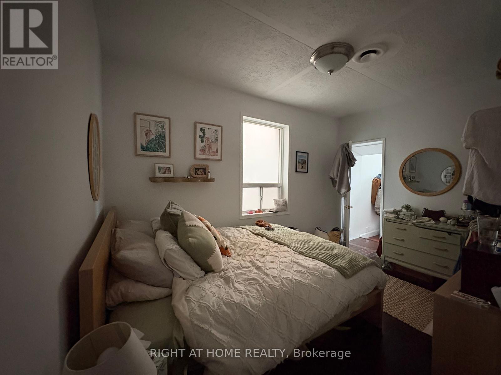 A - 3152 Dundas Street W, Toronto, Ontario  M6P 2A1 - Photo 32 - W12979042