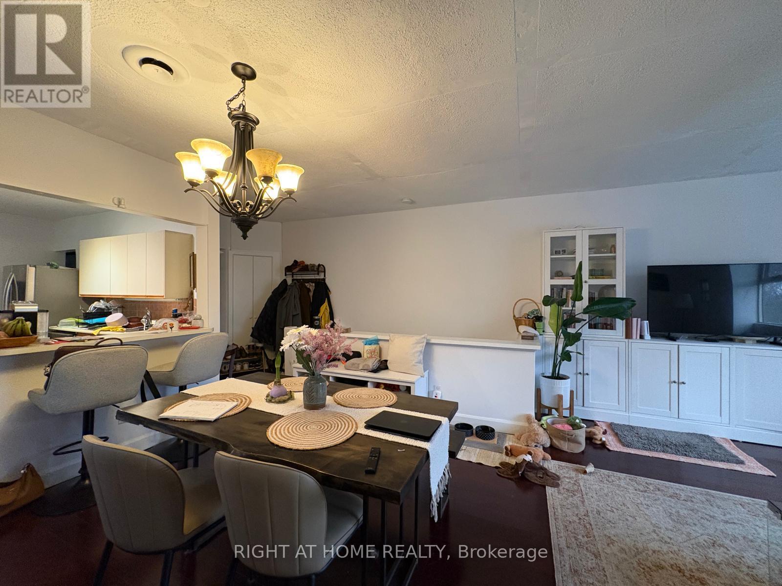 A - 3152 Dundas Street W, Toronto, Ontario  M6P 2A1 - Photo 34 - W12979042