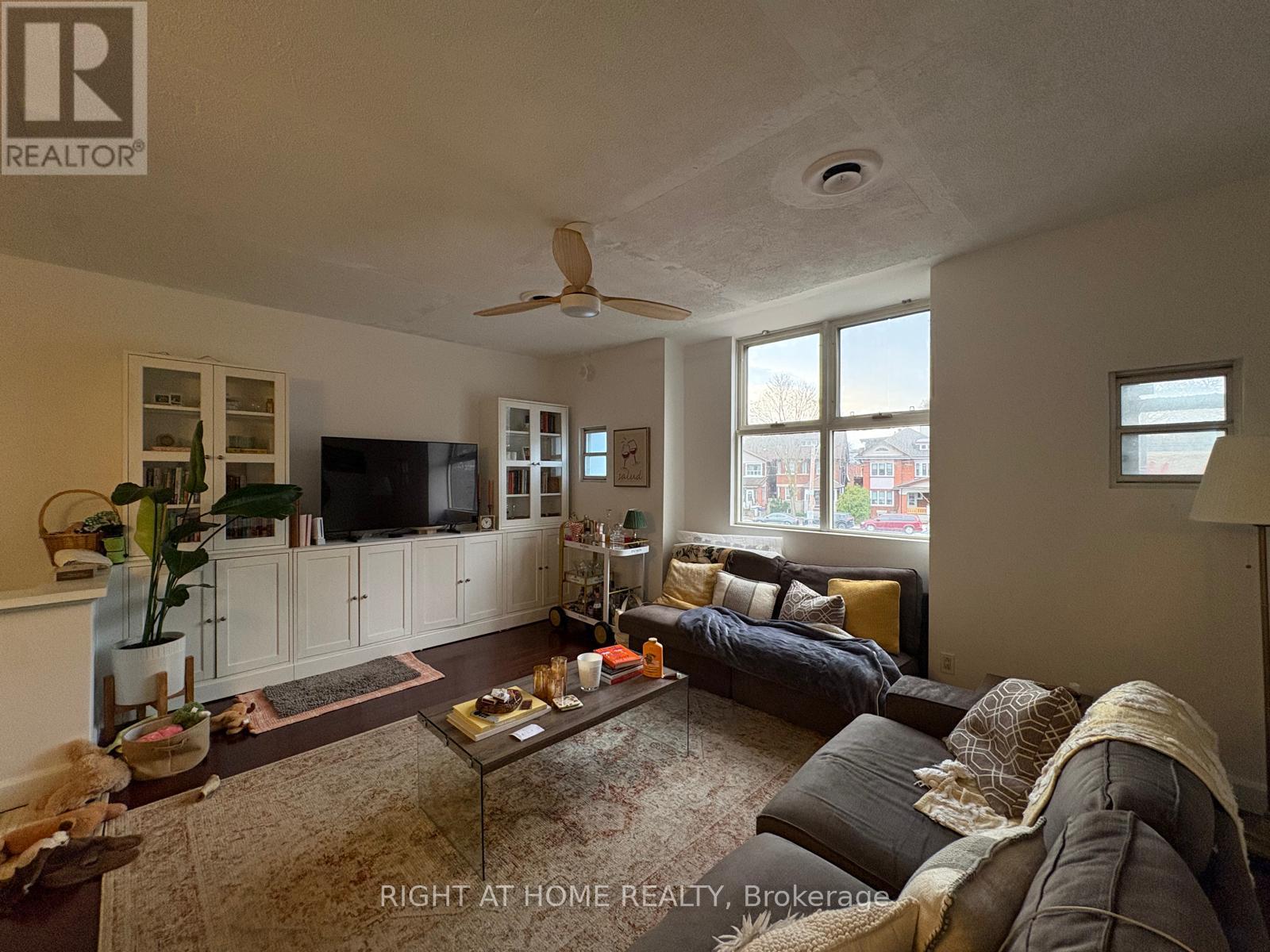 A - 3152 Dundas Street W, Toronto, Ontario  M6P 2A1 - Photo 35 - W12979042