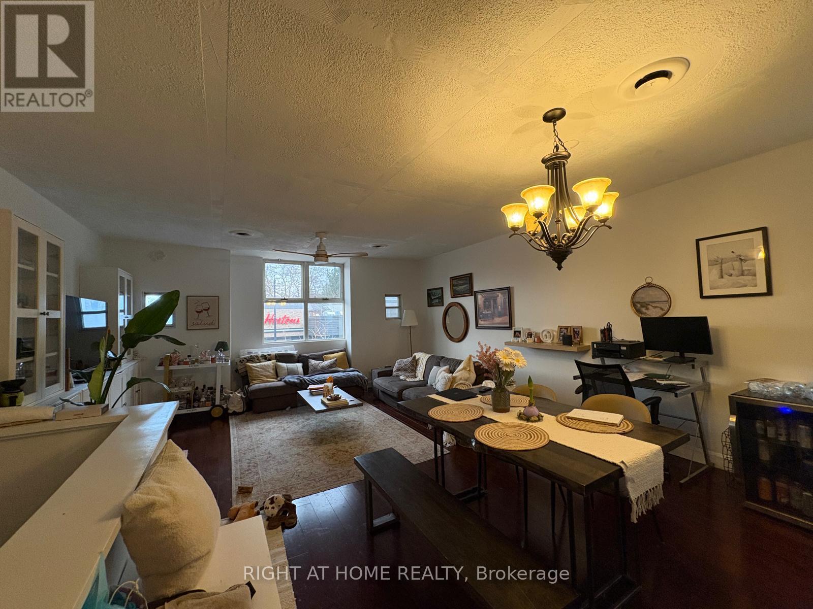 A - 3152 Dundas Street W, Toronto, Ontario  M6P 2A1 - Photo 36 - W12979042