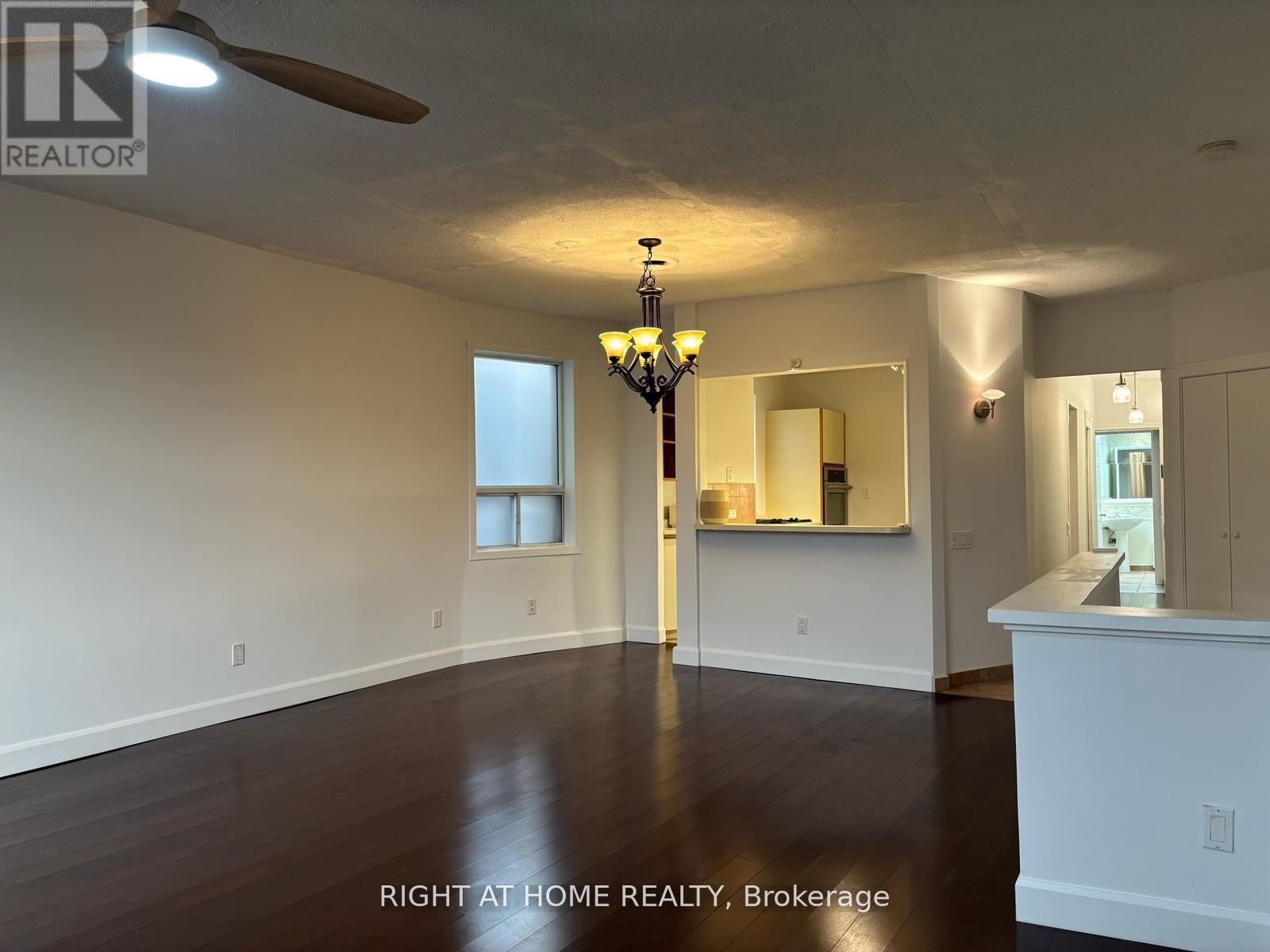 A - 3152 Dundas Street W, Toronto, Ontario  M6P 2A1 - Photo 4 - W12979042