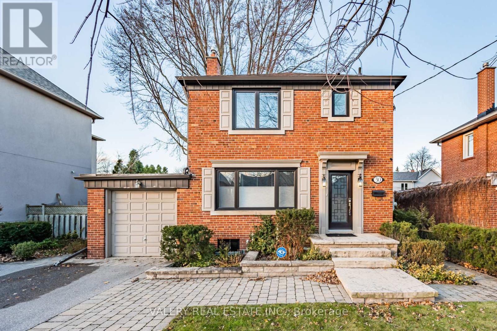 30 BERNICE AVENUE, Toronto, Ontario