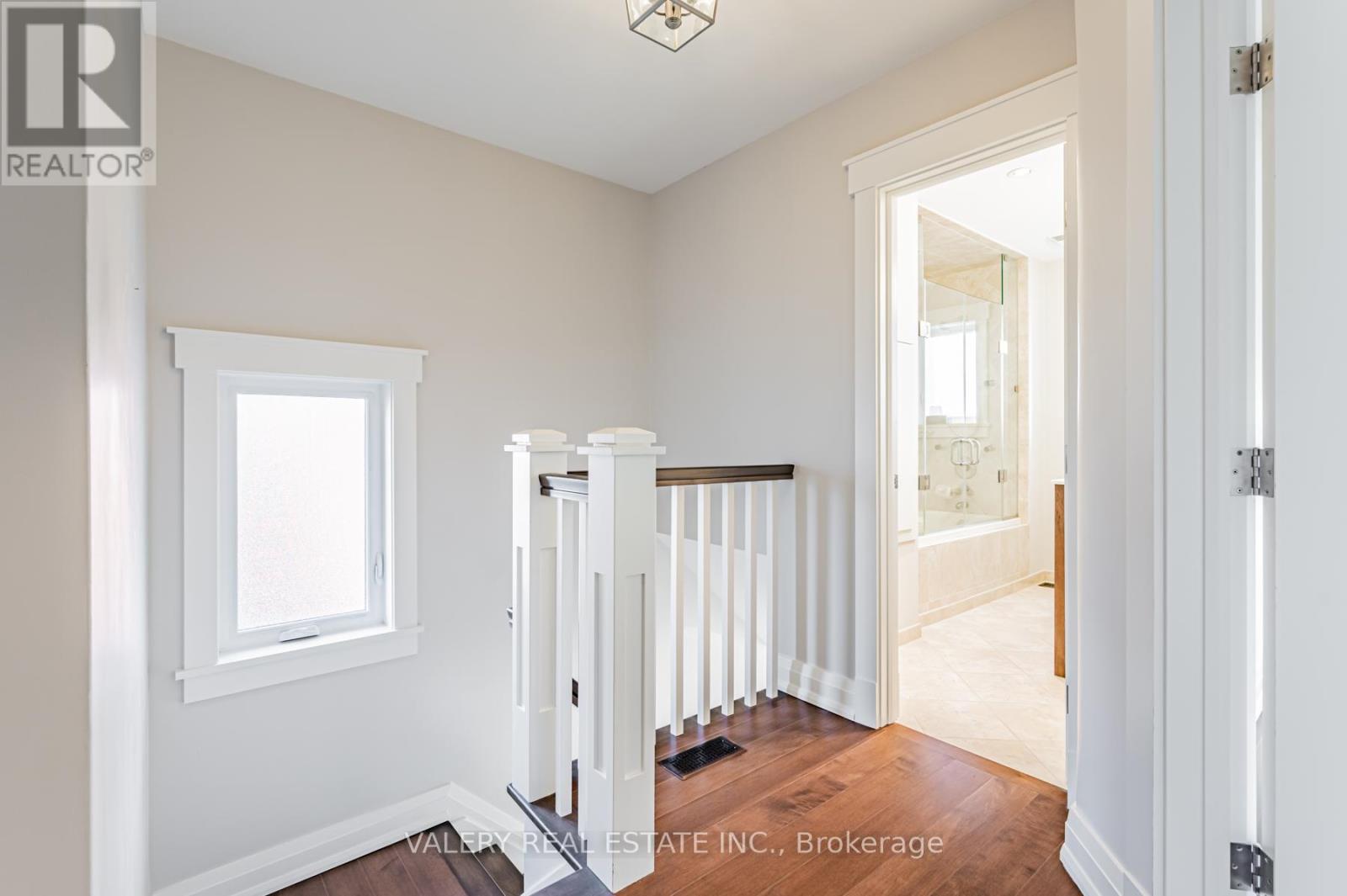 30 Bernice Avenue, Toronto, Ontario  M8Y 1Z6 - Photo 12 - W12979134