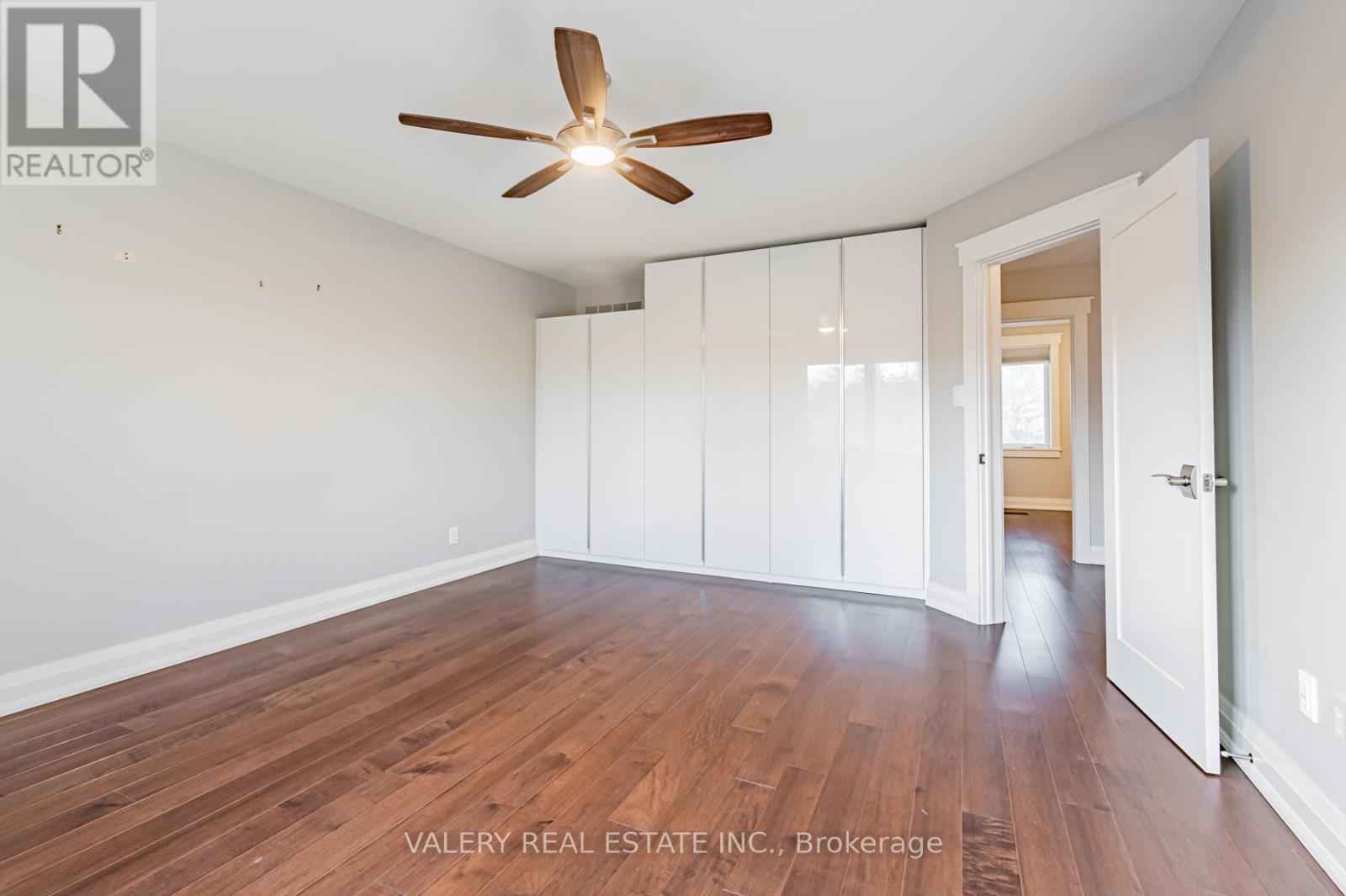 30 Bernice Avenue, Toronto, Ontario  M8Y 1Z6 - Photo 15 - W12979134