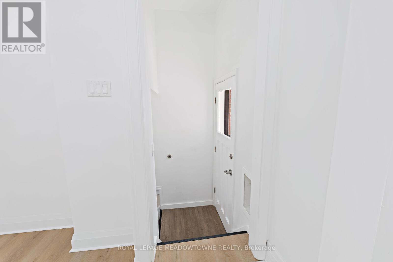 3 Bard Lane, Halton Hills, Ontario  L7G 2M6 - Photo 22 - W12979178