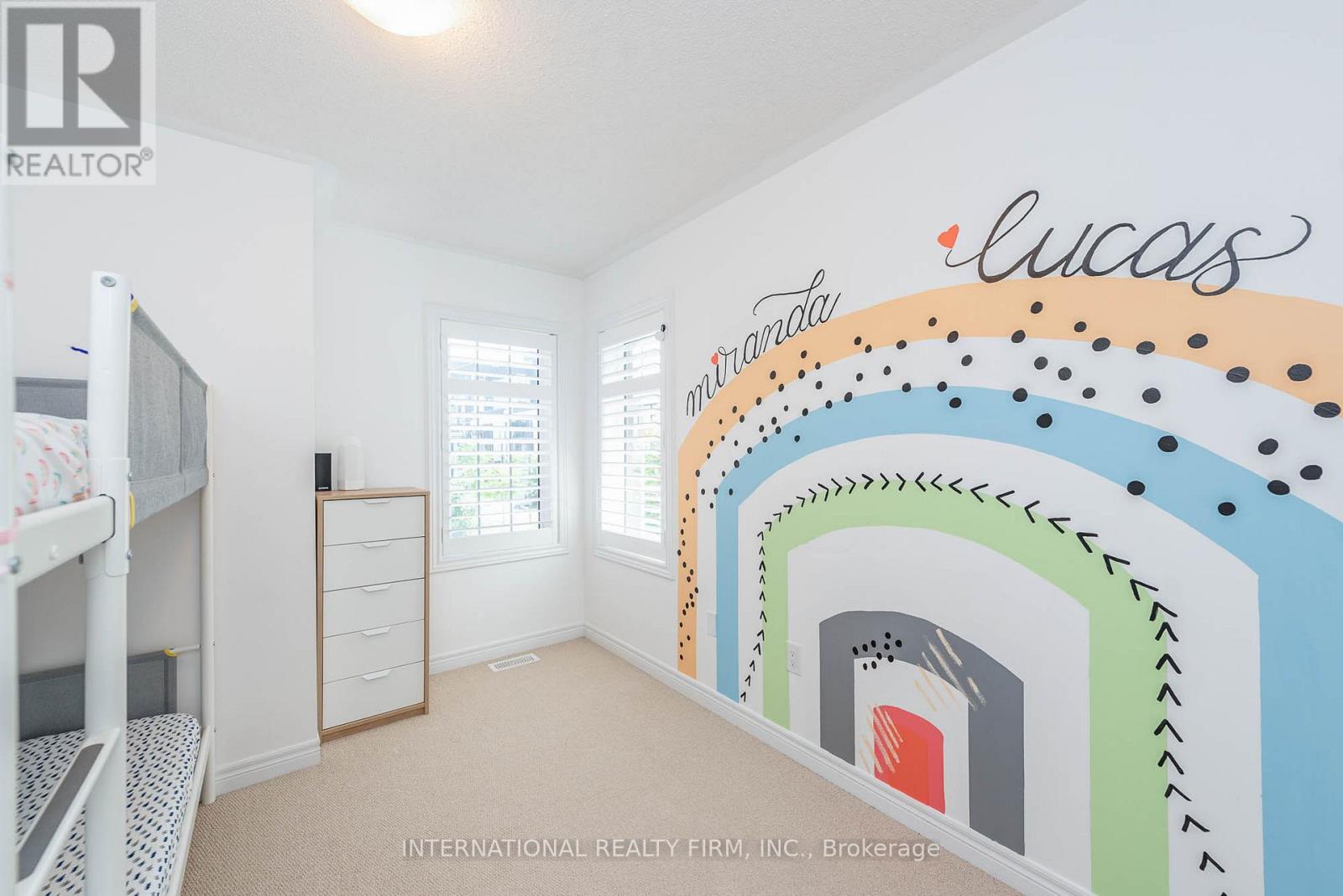 99 Huguenot Road, Oakville, Ontario  L6H 0M3 - Photo 17 - W12979190