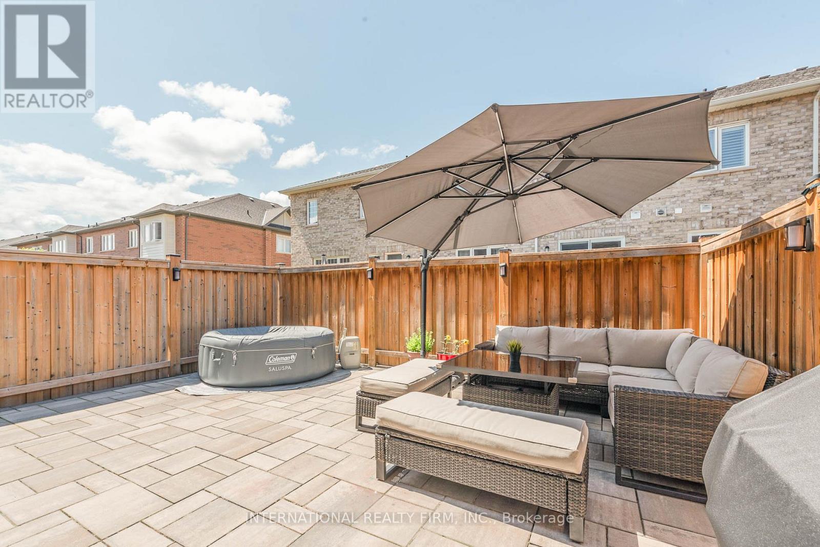 99 Huguenot Road, Oakville, Ontario  L6H 0M3 - Photo 26 - W12979190