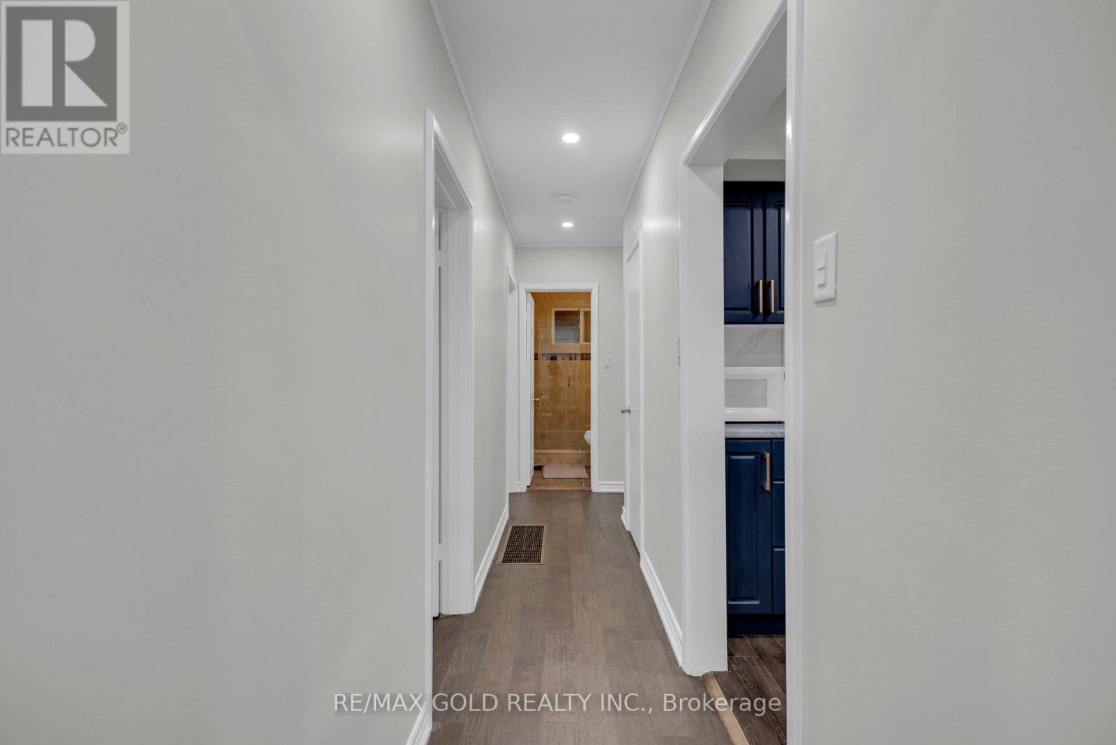 462 Samford Place, Oakville, Ontario  L6L 4E8 - Photo 12 - W12979204