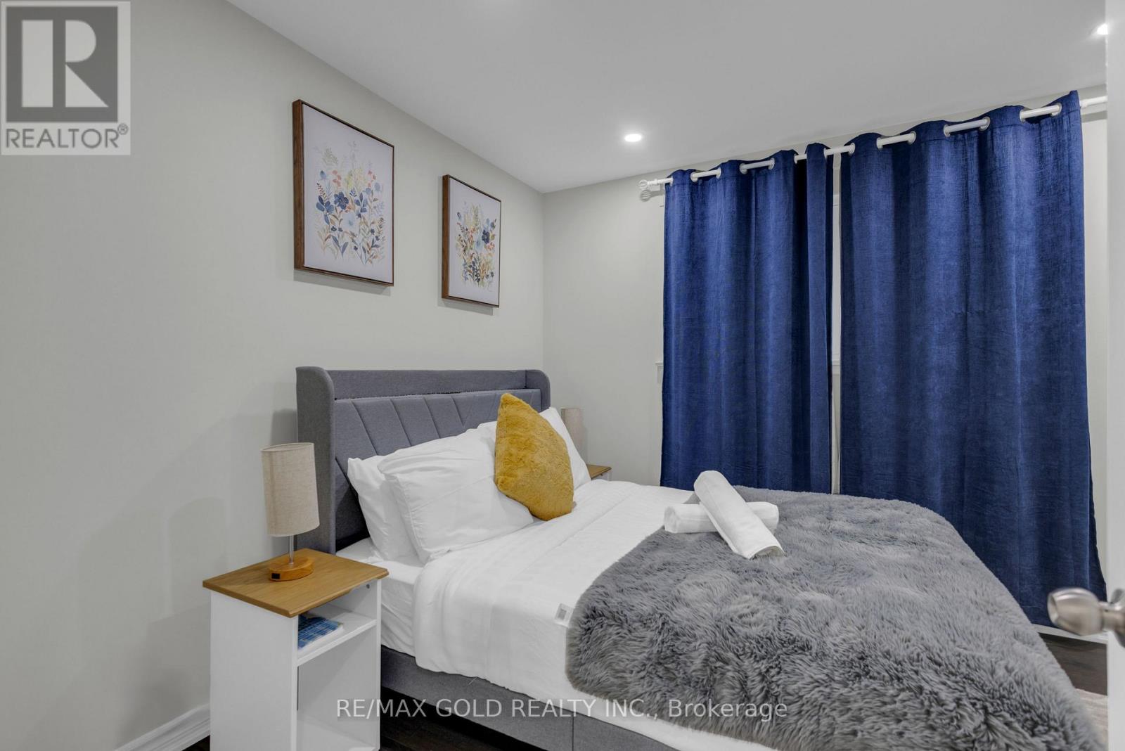 462 Samford Place, Oakville, Ontario  L6L 4E8 - Photo 13 - W12979204