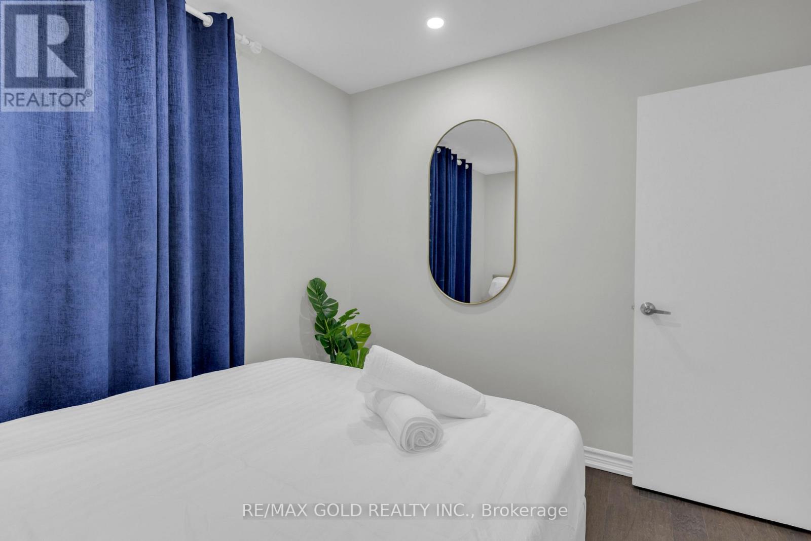 462 Samford Place, Oakville, Ontario  L6L 4E8 - Photo 19 - W12979204