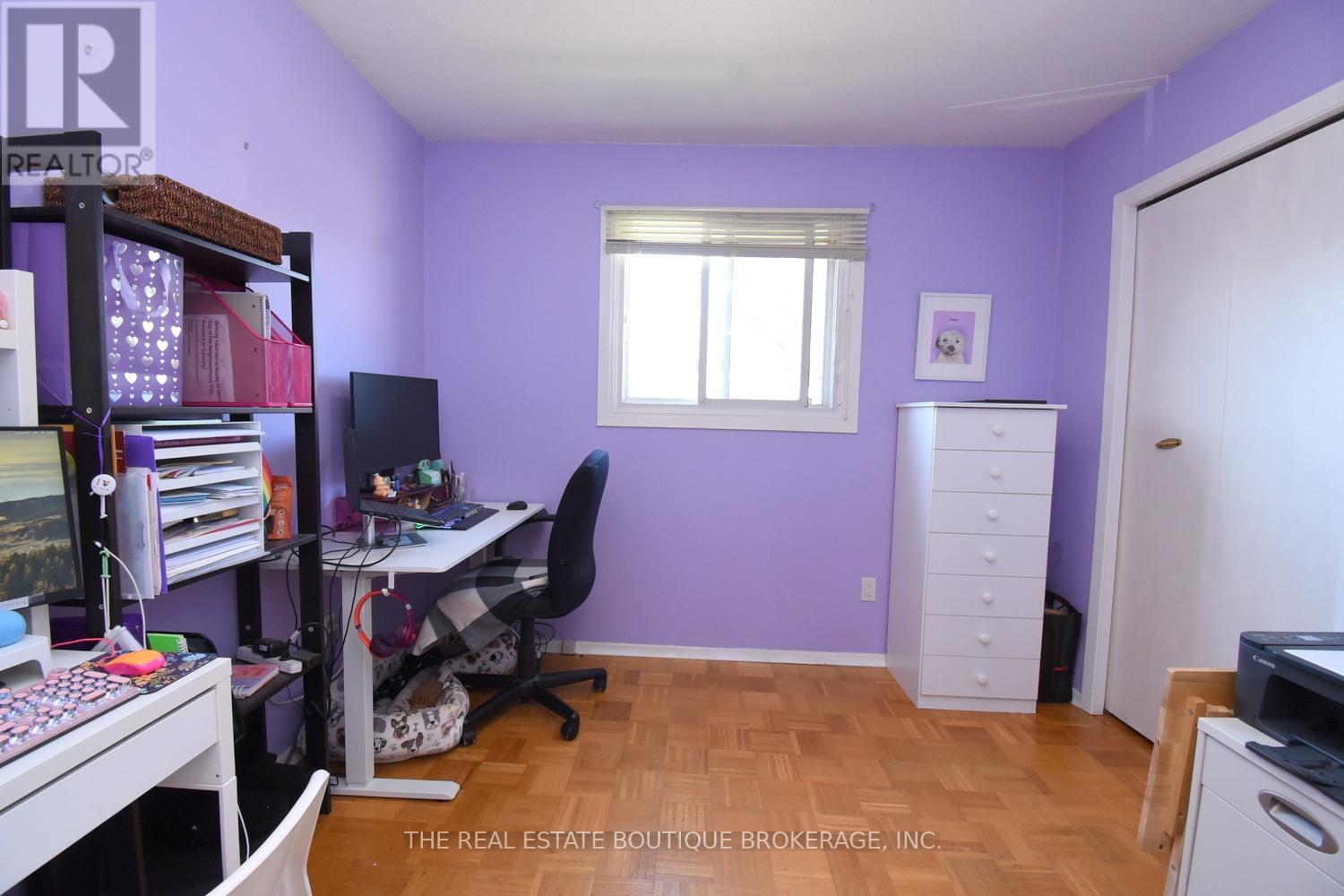 1345 Colonsay Drive, Burlington, Ontario  L7P 2T6 - Photo 21 - W12979206