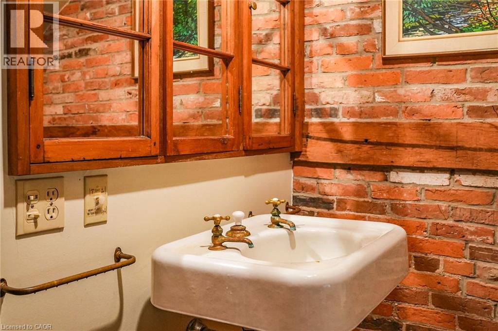 2432 Seburn Road, Fonthill, Ontario  L0S 1E6 - Photo 39 - 40819326