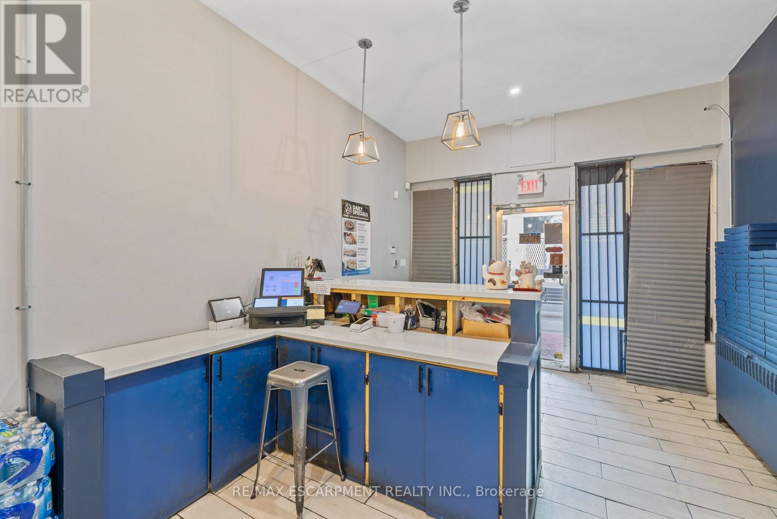 542 Concession Street, Hamilton, Ontario  L8V 1A9 - Photo 9 - X12978970