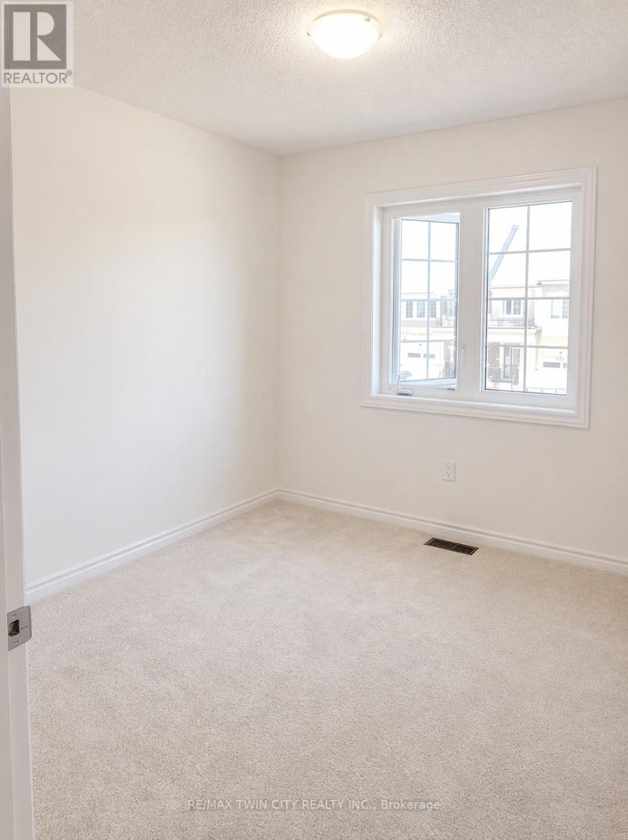 153 Flagg Avenue, Brant, Ontario  N3L 0K5 - Photo 12 - X12978982