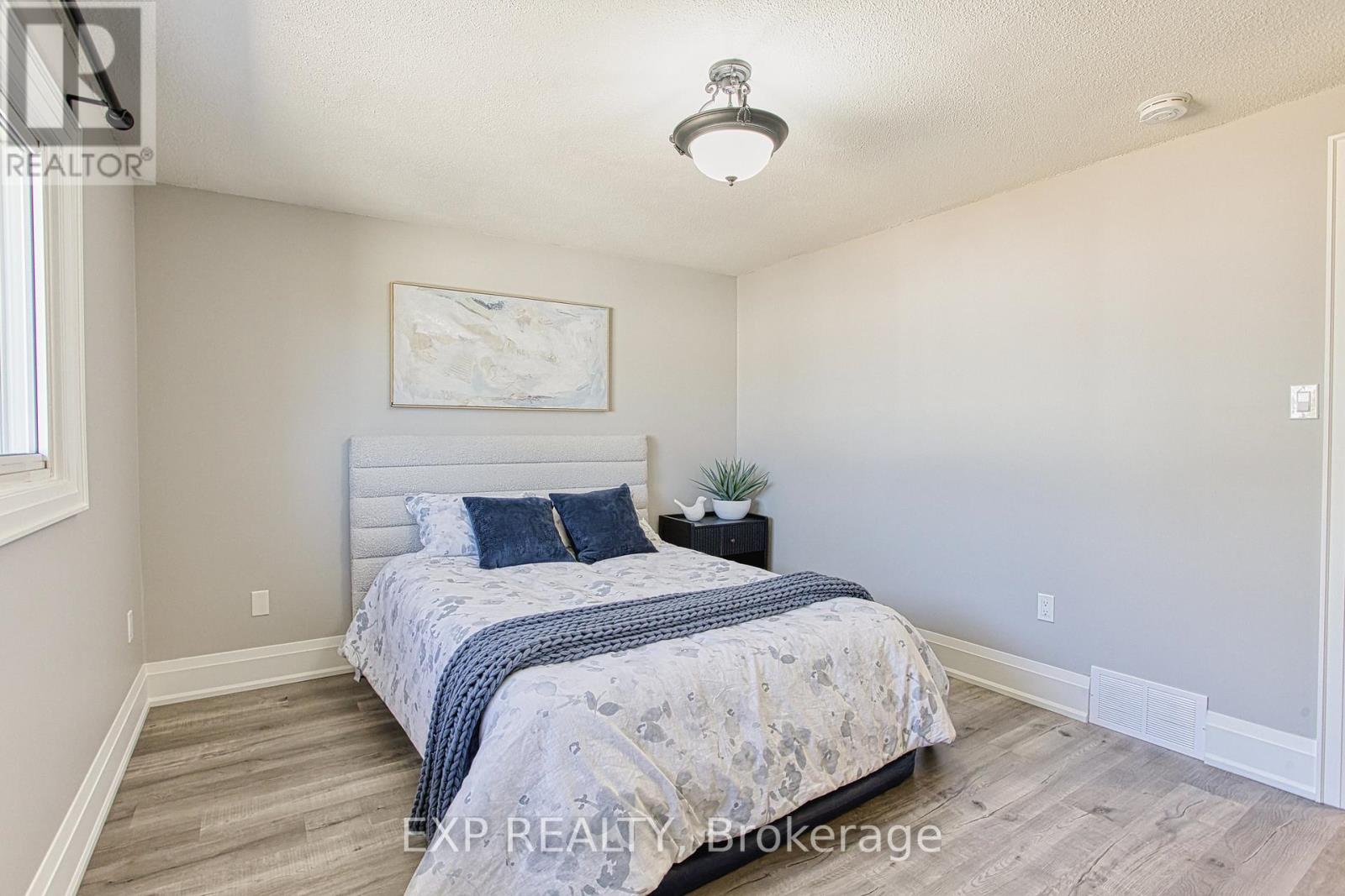 4 Colgate Court, Hamilton, Ontario  L9C 6Z6 - Photo 18 - X12978998