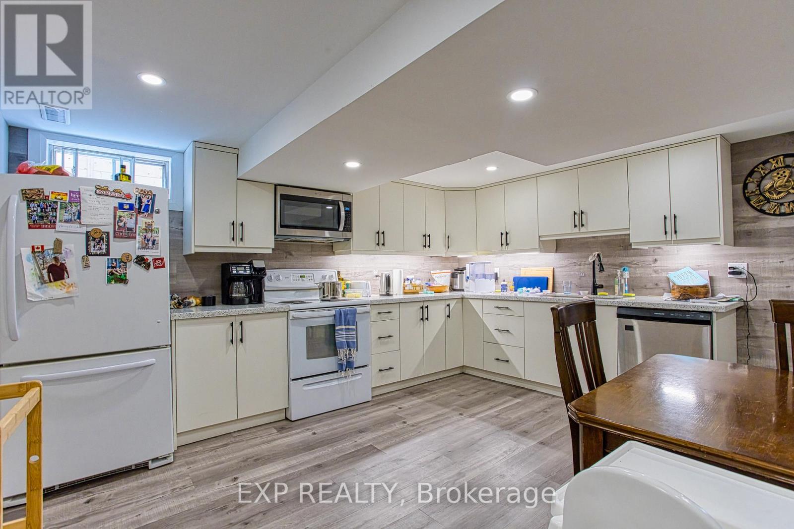 4 Colgate Court, Hamilton, Ontario  L9C 6Z6 - Photo 24 - X12978998