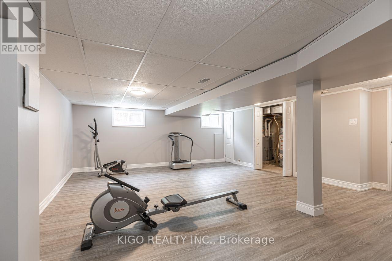 2320 Hyde Park Road N, London North, Ontario  N6H 5K2 - Photo 34 - X12979074